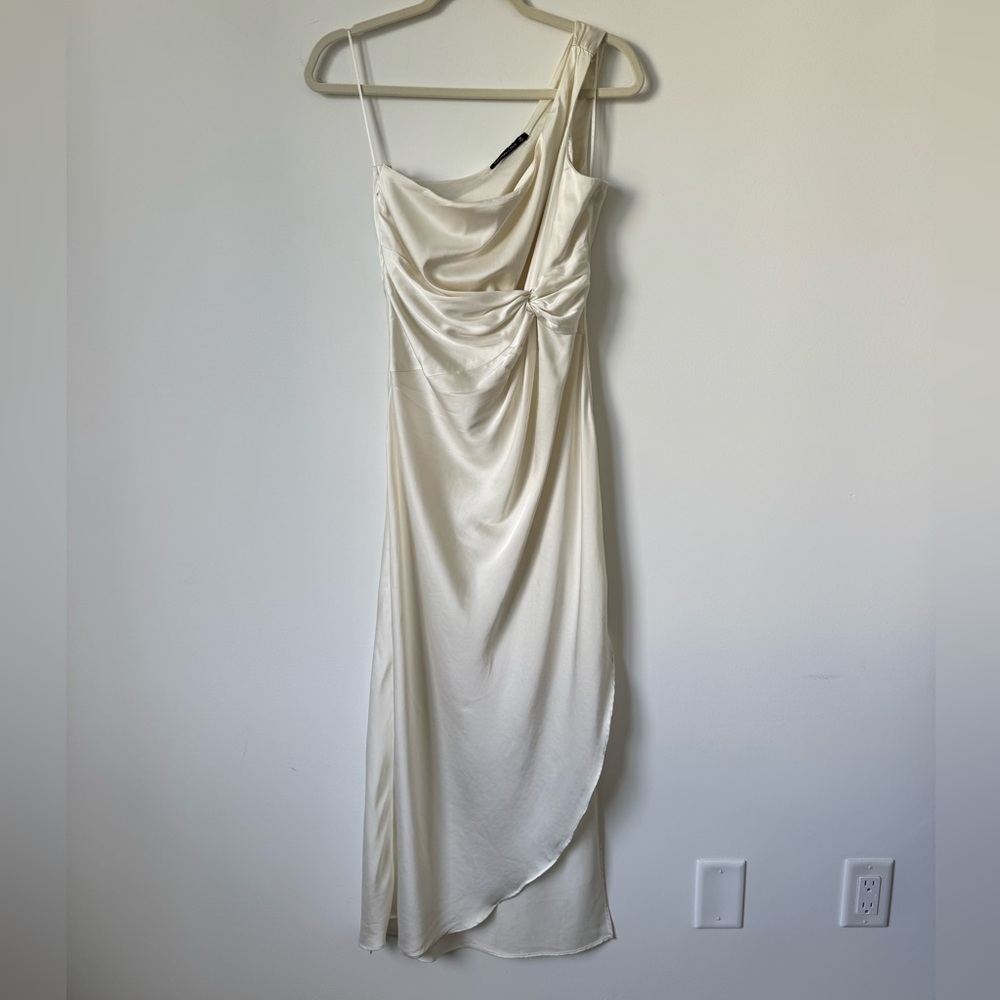Abercrombie & Fitch One-Shoulder Satin Knotted Midi Dress - Size SP - Picture 4 of 16